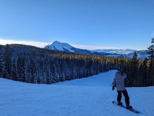 Rachel snowboarding